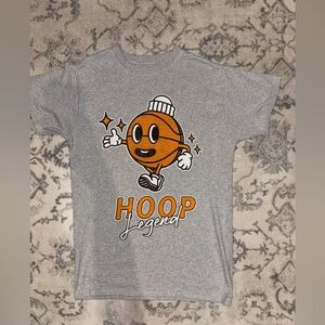 Unisex ‘Hoop Legend’ graphic shirt size M